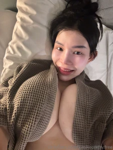 Kimikopretty want to see something more