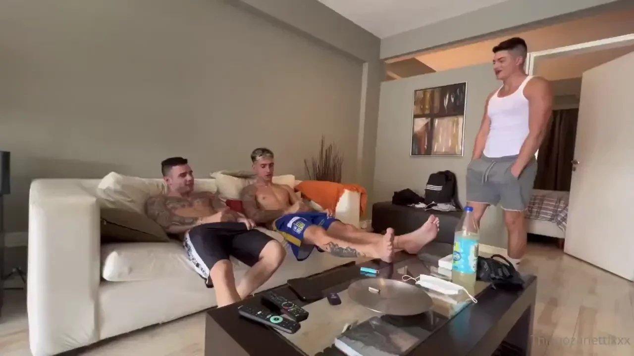 Send me a 10 tip and i ll send you the full video where i penetrate 