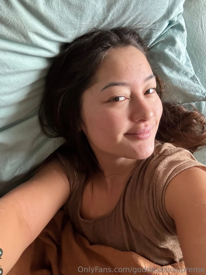 Starting the day with a little bit of sparkle and a whole lot of sass part 1 