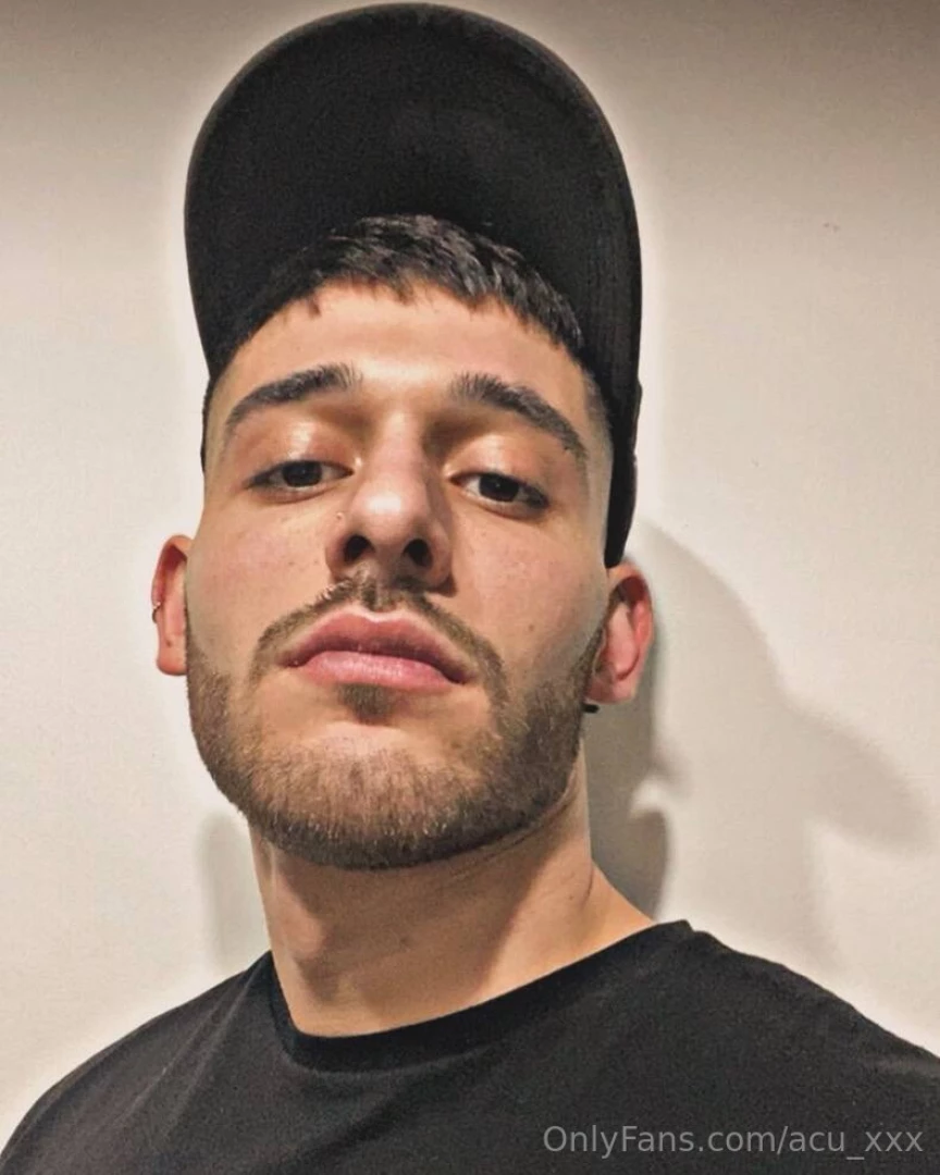 Hi love could you follow my friend from argentina gyutarohot he s part 1 