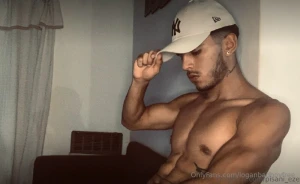 Are you looking for a fat veiny cock and a nice ass too big_eze23 is part 8