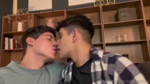 Had some fun and pleasure with this cute boy he sucked my feet i