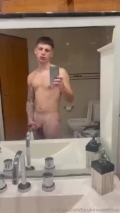 Con la pija bien dura