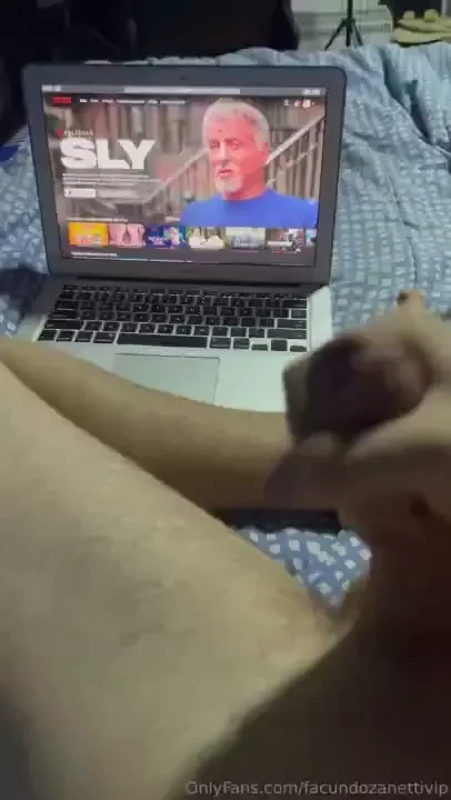 Who wants to watch netflix with me 