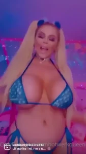 Are you following sammisprinkles313 on instagram