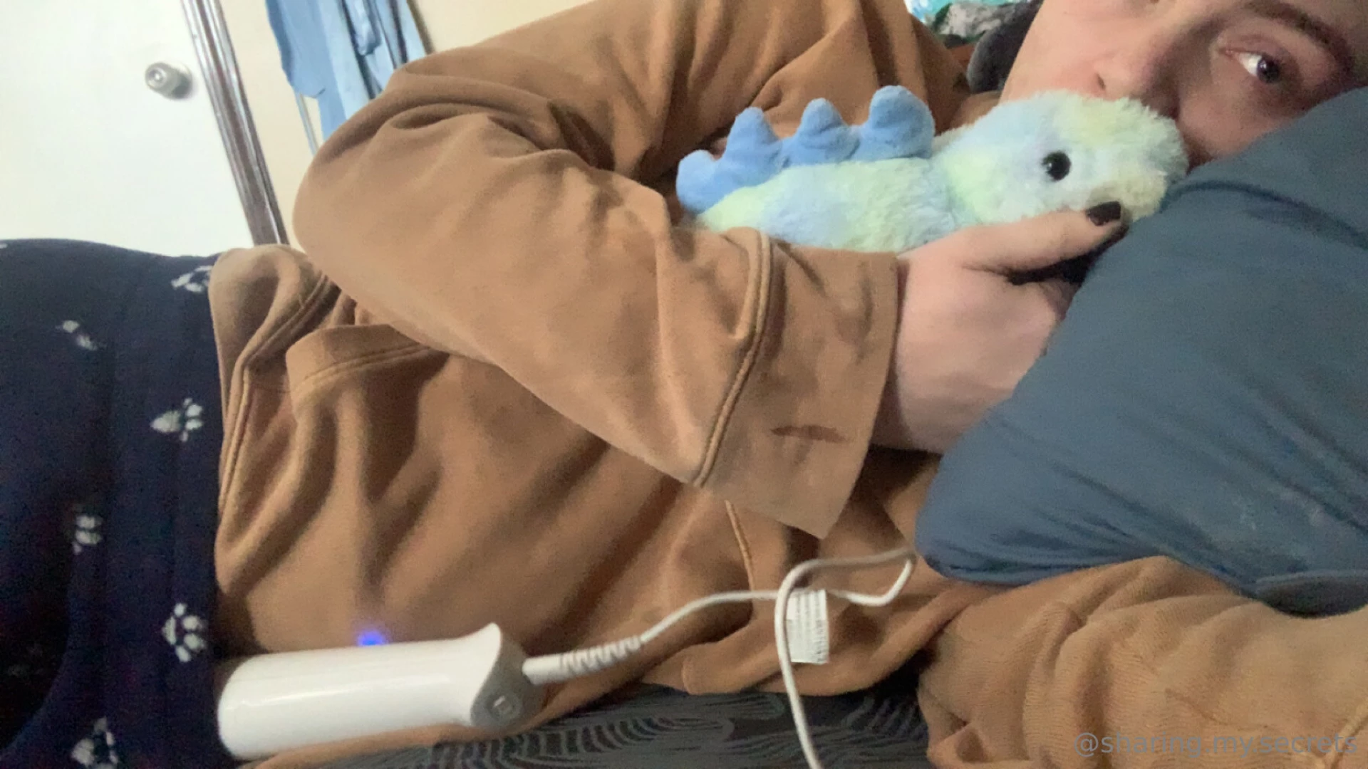 Edging with my teddy all afternoon 