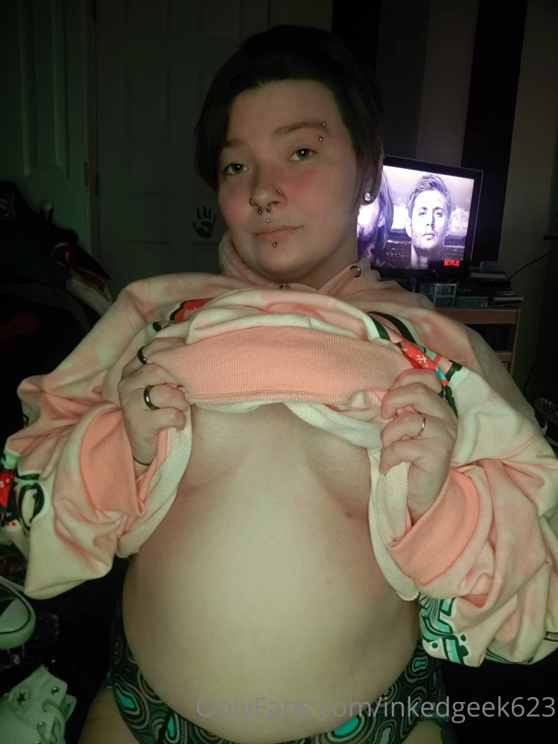 Let s get some tips rolling in so i can get more merch for my favorite part 1 