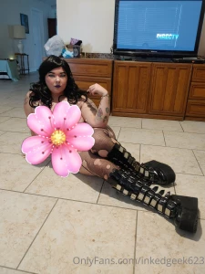 Sorry for the delay i started a new job and have been super busy tits