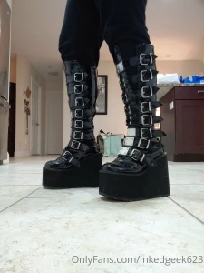 My friend let me borrow her demonias since we re the same size