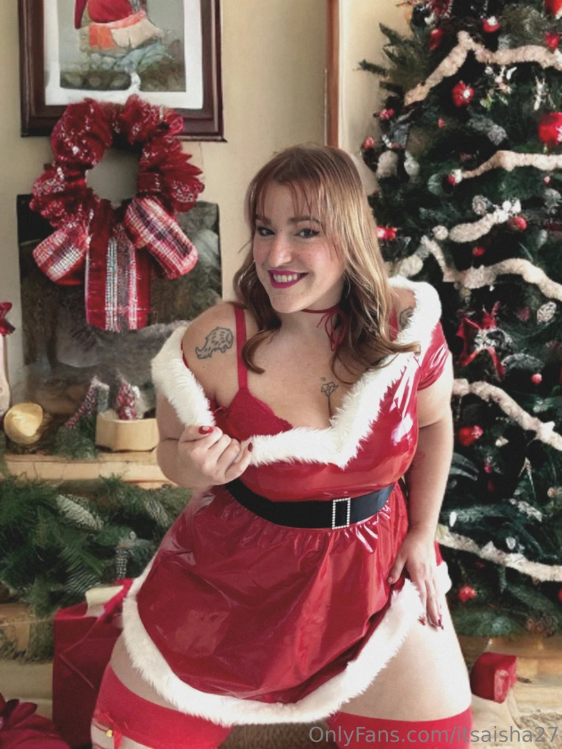 Mrs claus is already here to give u her present of this year were u a 