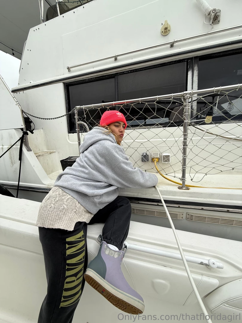 Filling a friends boat up w water part 1 