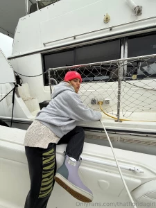 Filling a friends boat up w water part 1