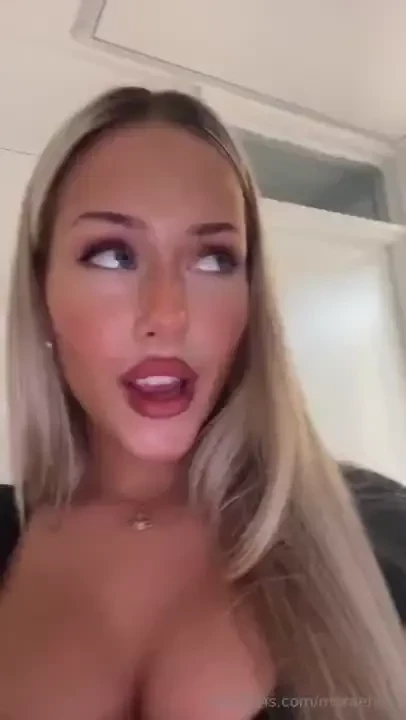 Who fancies a chat soo bored rn x https onlyfans com annamorae136 c1 