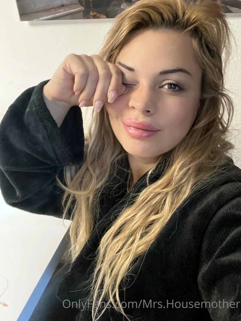 Good morning i had to wake up have to work 