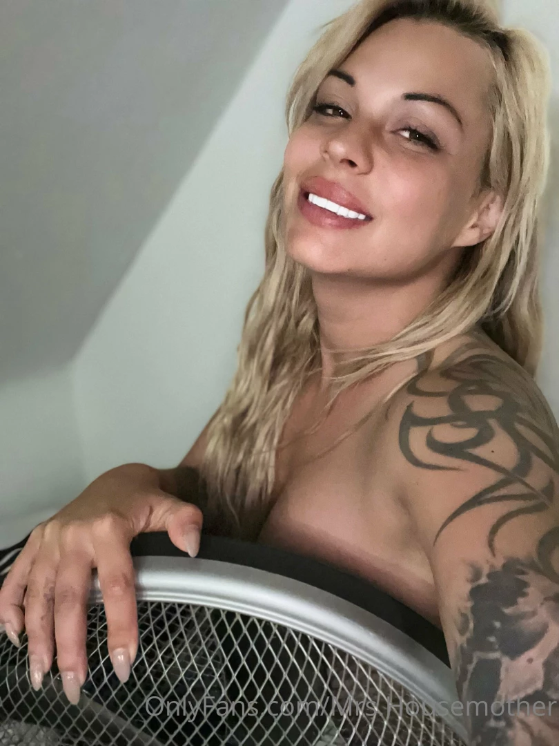 I feel so hot how about you 