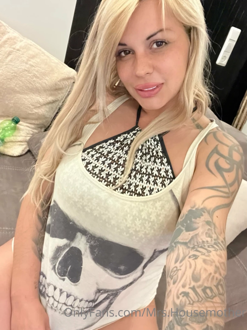 It was a nice day and now it will be a nice evening in my bed 