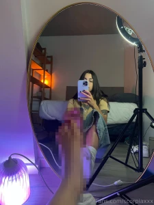 Seeing my feet with socks is more than you deserve see my bare feet ja