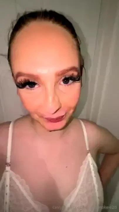 Are you ready for my first video with trickeedickee 