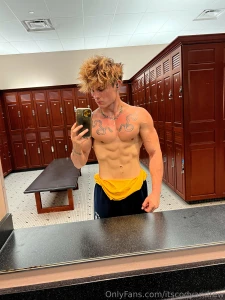 Lick the sweat off of me part 1