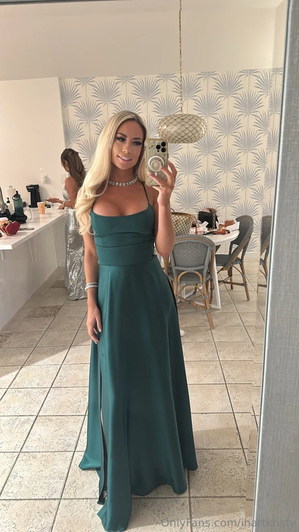 Going to trumps house for a christmas party 