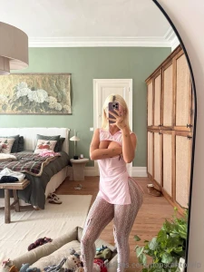 Today s vibe minimal effort maximum l gance