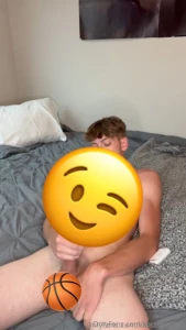 Here s 3 clips one of me jerking and cumming one of me in doggy part 2