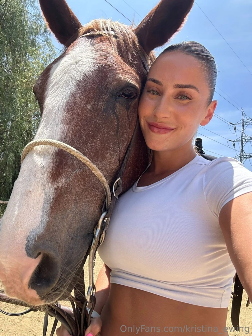 New bestie has entered the chat 