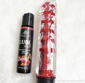 So i have a new toy i m excited to show you how i play with it