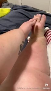 mozzarellasticklover - Happy sunday mama needed some lotion on her legs they were looking a 