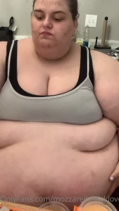 mozzarellasticklover - Happy monday friends my gaining journey and potential future gains 