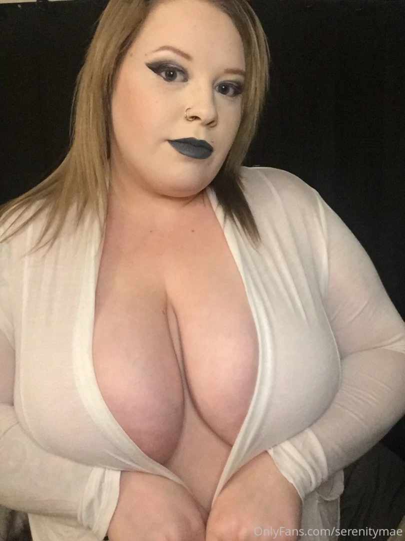 Monday s suck but at least it is almost over but if your day is going 