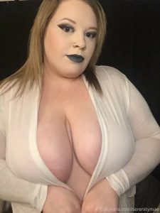 Monday s suck but at least it is almost over but if your day is going
