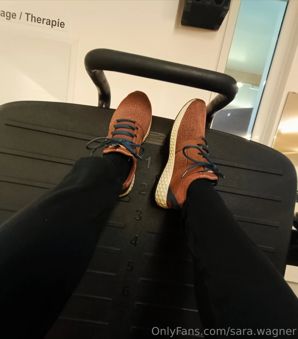 Guten morgen aus dem fitnessstudio 