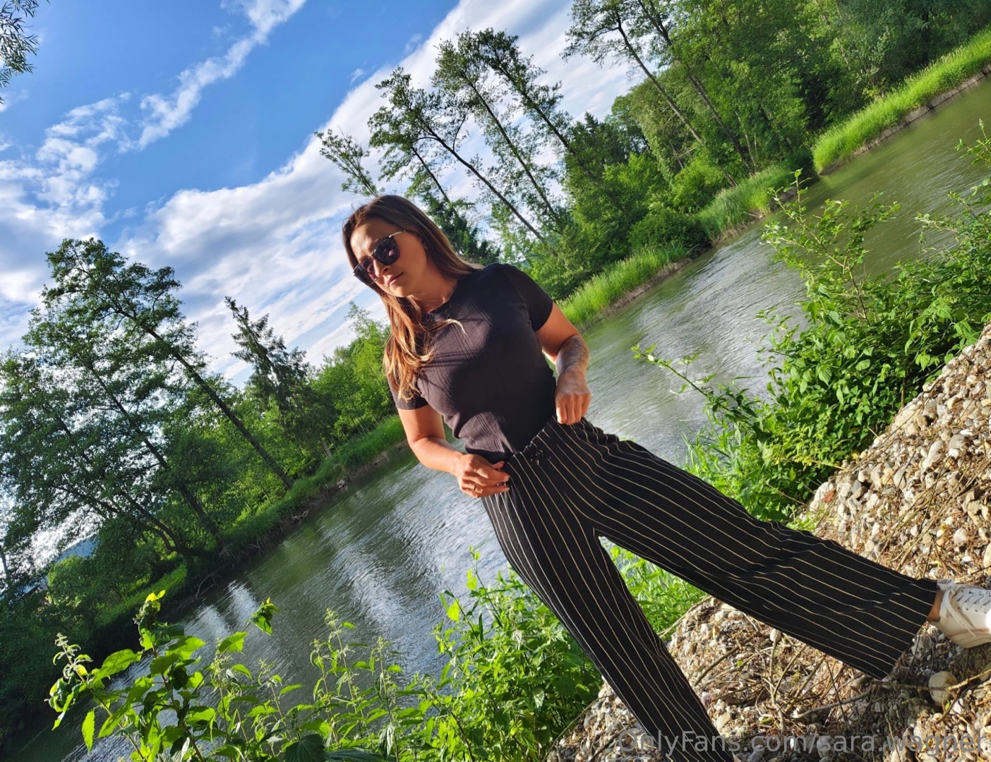 Ich war heute wieder im wald spazieren und da war er der s e jogger part 2 