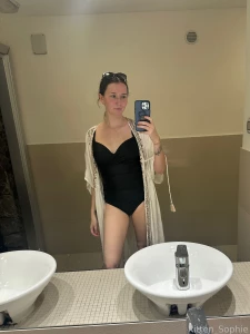 Who likes my little pool outfit i don t like bikinis lol part 1