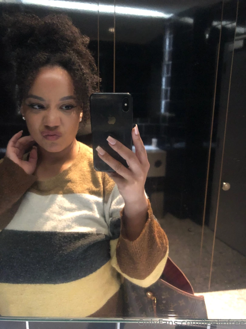 Am i cute i felt cute in this mirror shot part 1 