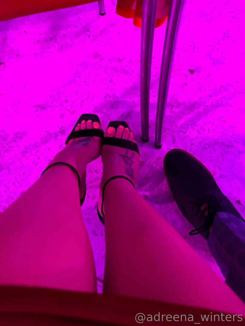 Look at my pretty toes all ready for a night at the xbiz awards 