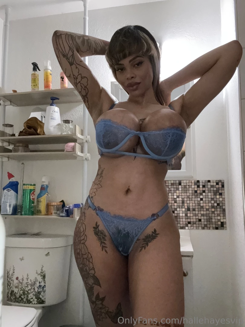 Get on your knees for mommy and open your mouth 