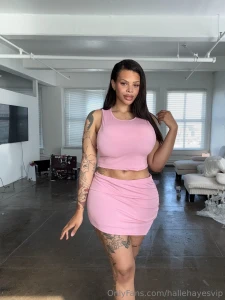 Big lips big curves and an even bigger fantasy waiting for you