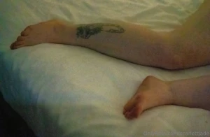 35 pics of me amp my feet in various poses for your foot fetish part 30