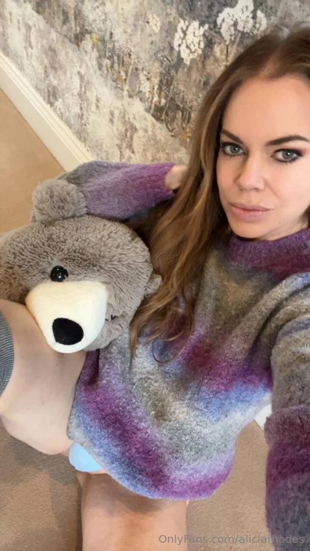 I just wanna be your favorite girl part 3 