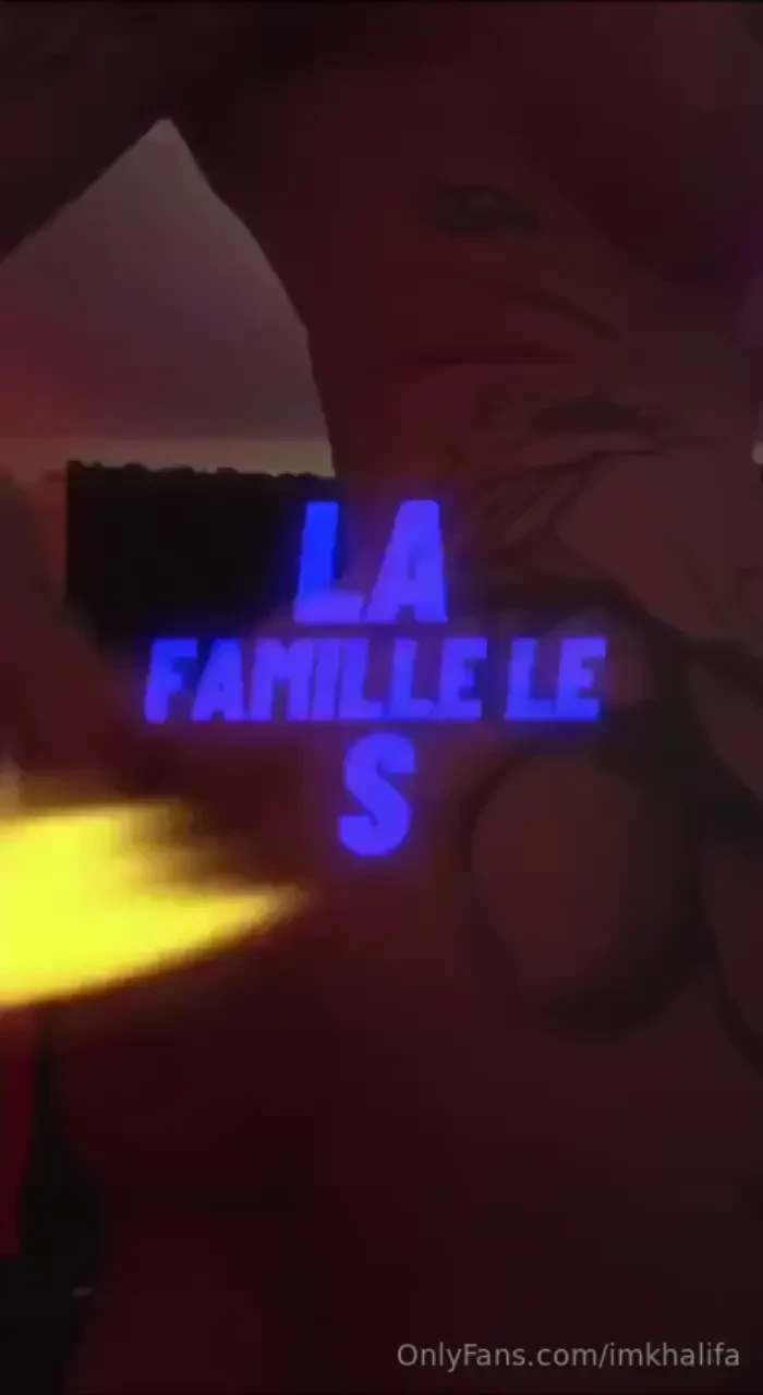 This is my sexy ts friend vanessadres busty blonde who loves to play part 18 