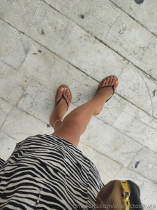 French pedicure and elegant slides