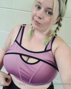 Gym day pics and a sweaty tit drop who wants to lick it up