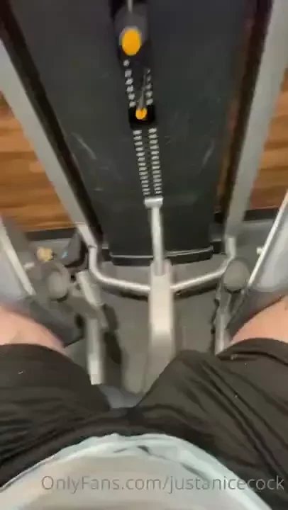 Just having some fun at the gym i just get soooo worked up 