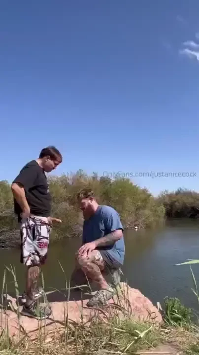 I took geraldbottomsxx to one of my favorite spots to hangout of 