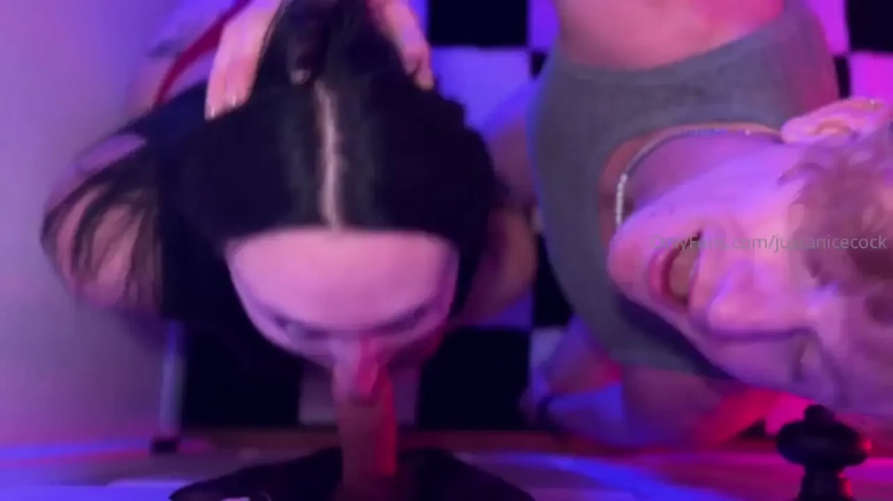 2 throats are better than 1 i stick my dick through the hole and to my 