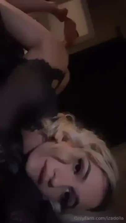 What are you doing if you walk in on me like this 