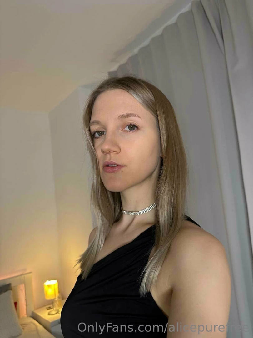 Do you love my collar 