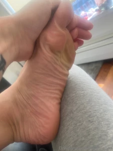 More feet so pretty i absolutely love them worshipped